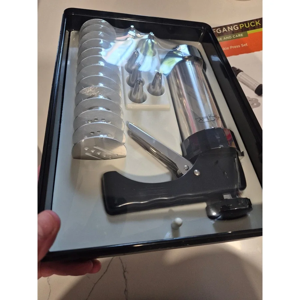 Wolfgang Puck‎ Cookie Press Set 23 Piece Stainless Steel Decorating Kit Black